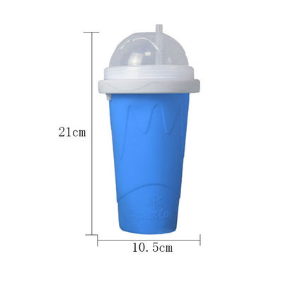 De openluchtdieKop van de Containersmoothie van het Siliconeroomijs met Deksel wordt aangepast